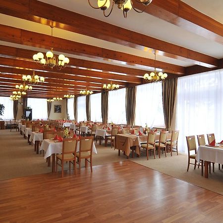 Hotel Manes Svratka ภายนอก รูปภาพ