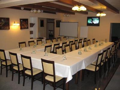 Hotel Manes Svratka ภายนอก รูปภาพ